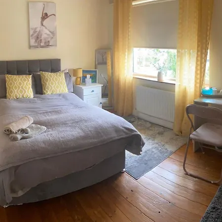 Glasha House * Limerick Junction